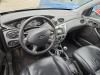 Ford Focus 1 1.6 16V Skrotfordon (2004, GRIJS)