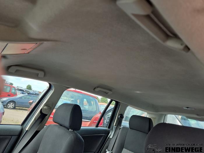 Ford Mondeo III Wagon 1.8 16V Skrotfordon (2005, BLAUW)