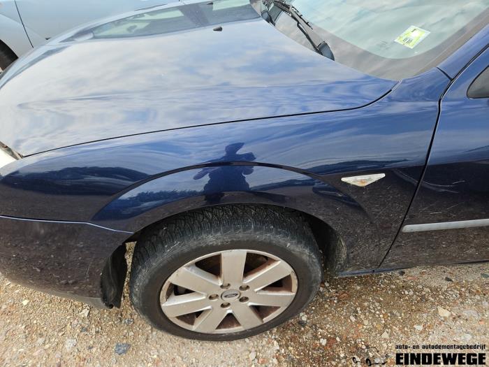 Ford Mondeo III Wagon 1.8 16V Skrotfordon (2005, BLAUW)