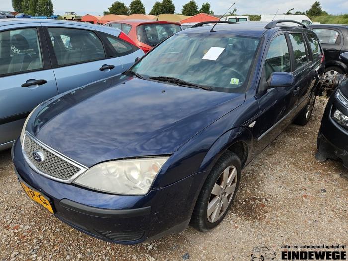 Ford Mondeo III Wagon 1.8 16V Skrotfordon (2005, BLAUW)
