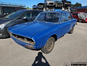 Audi 100 1.8 L,LS  (Skrot)