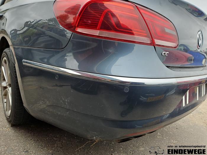 Volkswagen Passat 2.0 TDI 16V 140 Skrotfordon (2012, GRIJS)