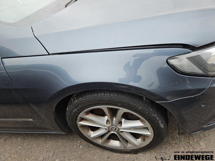 Volkswagen Passat 2.0 TDI 16V 140 Skrotfordon (2012, GRIJS)