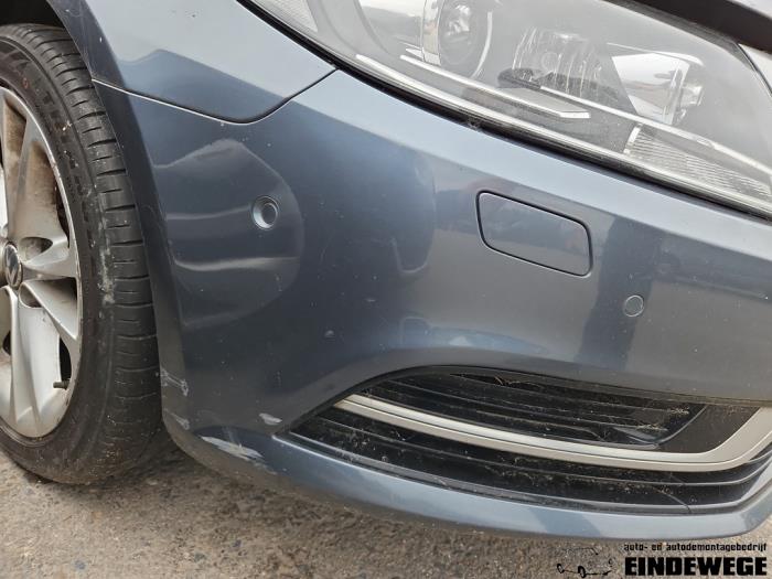 Volkswagen Passat 2.0 TDI 16V 140 Skrotfordon (2012, GRIJS)