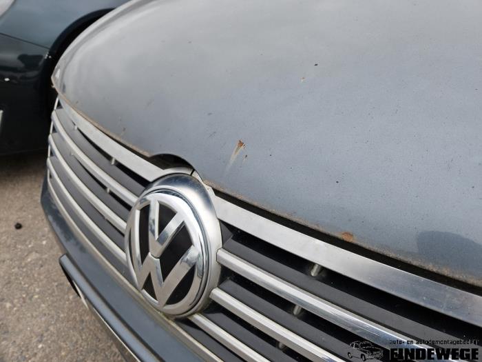 Volkswagen Passat 2.0 TDI 16V 140 Skrotfordon (2012, GRIJS)