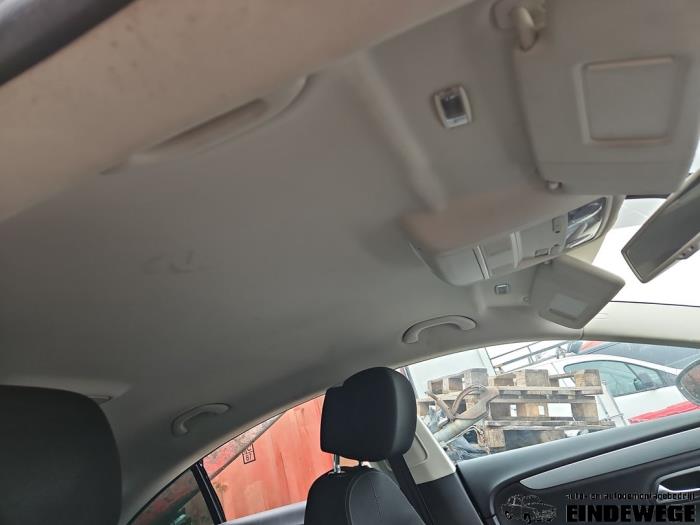 Volkswagen Passat 2.0 TDI 16V 140 Skrotfordon (2012, GRIJS)