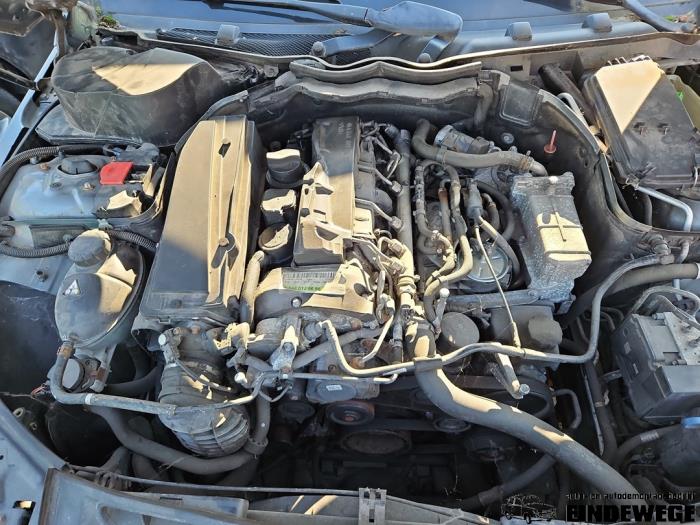 Mercedes C 2.2 C-200 CDI 16V Skrotfordon (2008, GRIJS)