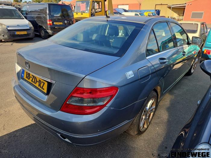 Mercedes C 2.2 C-200 CDI 16V Skrotfordon (2008, GRIJS)