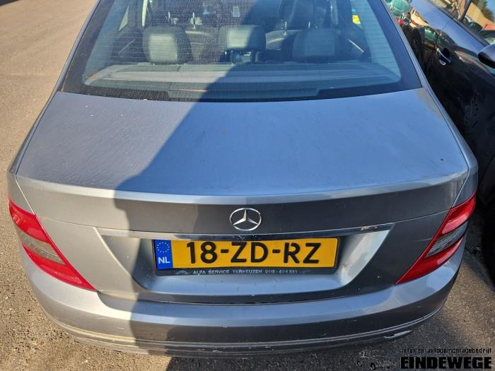 Mercedes C 2.2 C-200 CDI 16V Skrotfordon (2008, GRIJS)
