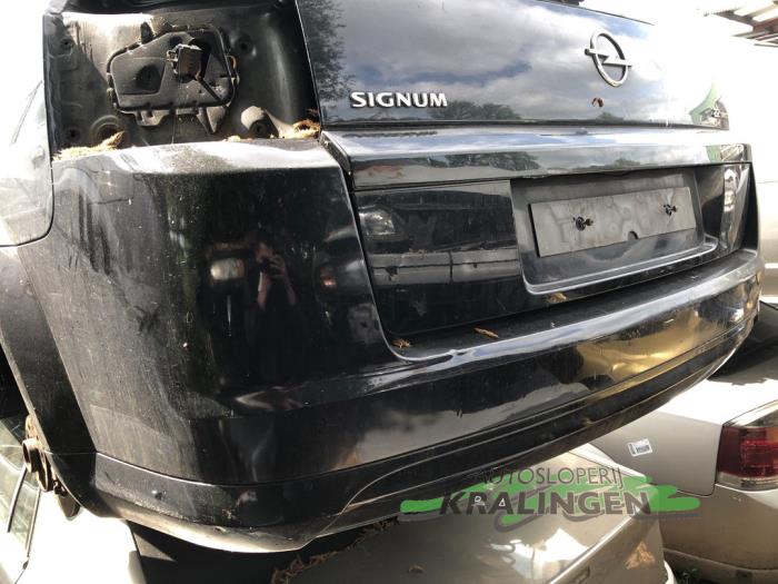 Opel Signum 2.2 direct 16V Samochód złomowany (2006, Czarny)
