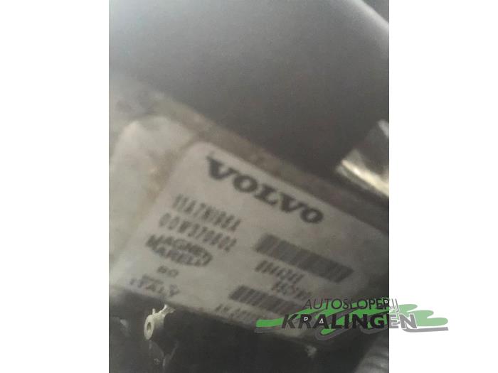 Volvo S60 I 2.4 20V 170 Skrotfordon (2001, GRIJS)