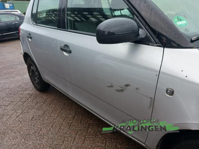 Skoda Fabia II 1.4i 16V Sloopvoertuig (2009, Grijs)