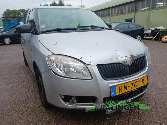Skoda Fabia II 1.4i 16V Sloopvoertuig (2009, Grijs)