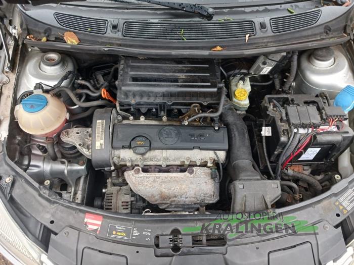 Skoda Fabia II 1.4i 16V Sloopvoertuig (2009, Grijs)