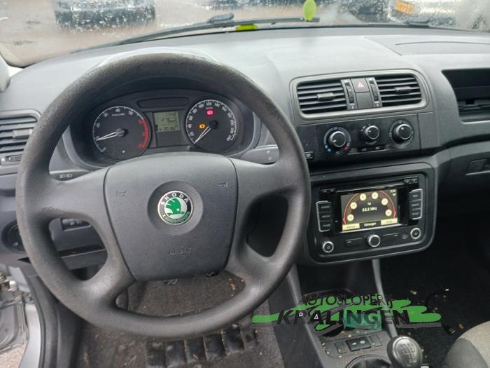 Skoda Fabia II 1.4i 16V Sloopvoertuig (2009, Grijs)