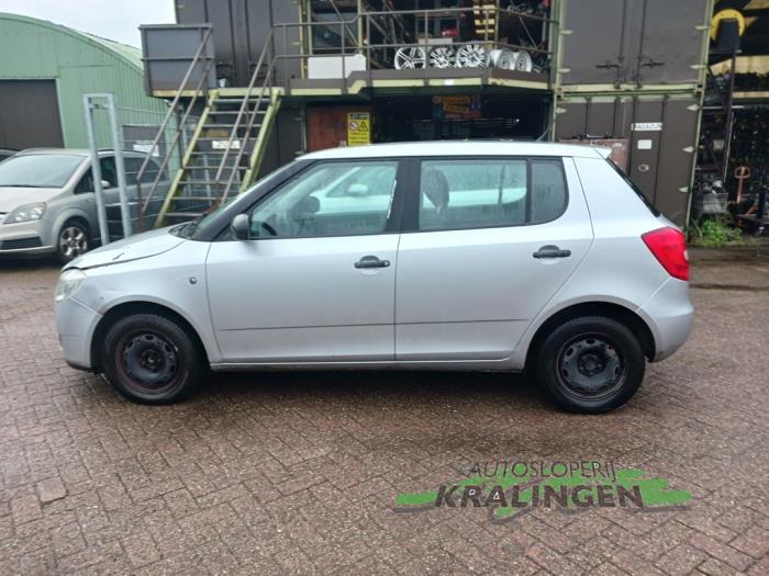 Skoda Fabia II 1.4i 16V Sloopvoertuig (2009, Grijs)