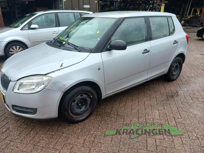 Skoda Fabia II 1.4i 16V Sloopvoertuig (2009, Grijs)