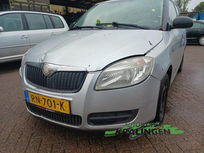 Skoda Fabia II 1.4i 16V Sloopvoertuig (2009, Grijs)