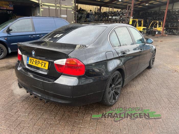 BMW 3 serie 325i 24V Schadevoertuig (2005, Zwart)