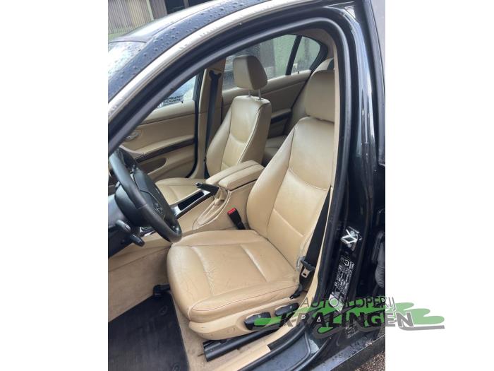 BMW 3 serie 325i 24V Schadevoertuig (2005, Zwart)