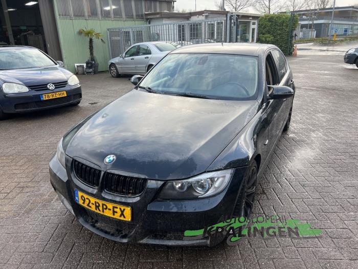 BMW 3 serie 325i 24V Schadevoertuig (2005, Zwart)