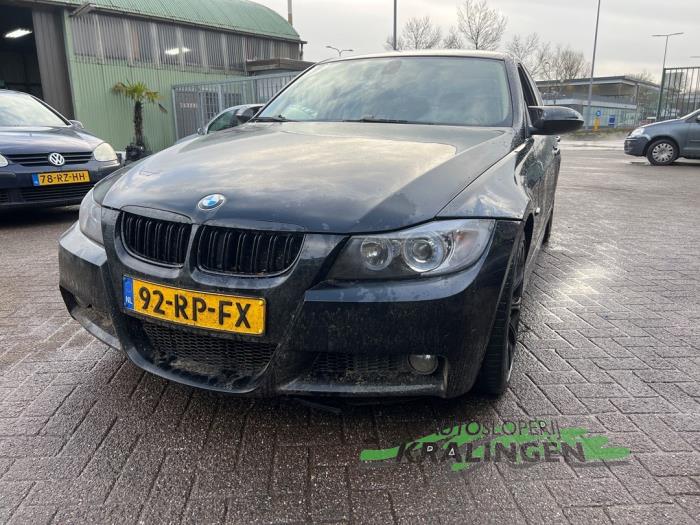 BMW 3 serie 325i 24V Schadevoertuig (2005, Zwart)