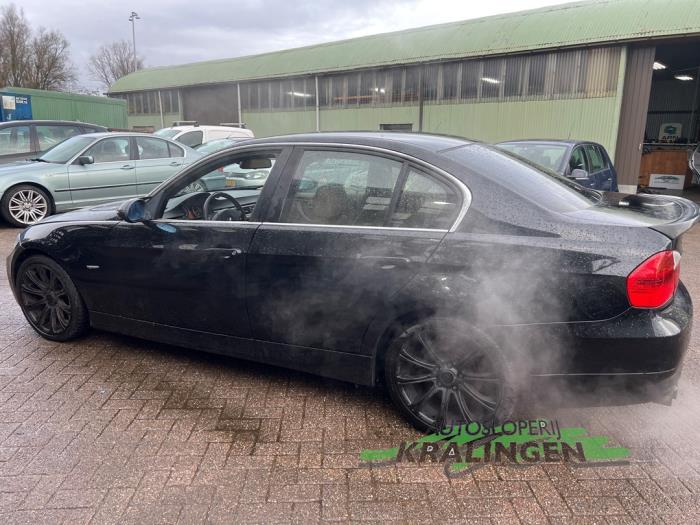BMW 3 serie 325i 24V Schadevoertuig (2005, Zwart)