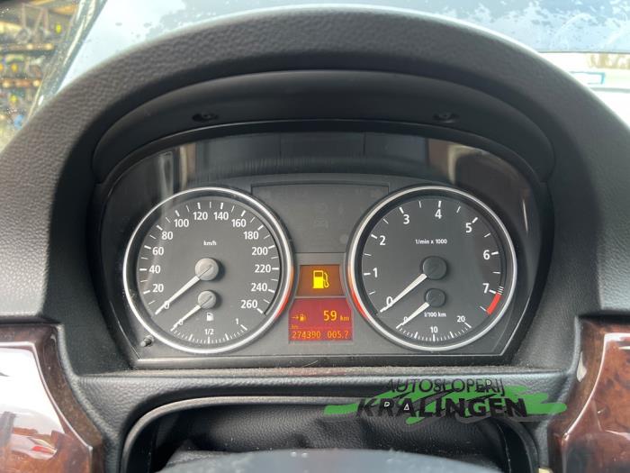 BMW 3 serie 325i 24V Schadevoertuig (2005, Zwart)