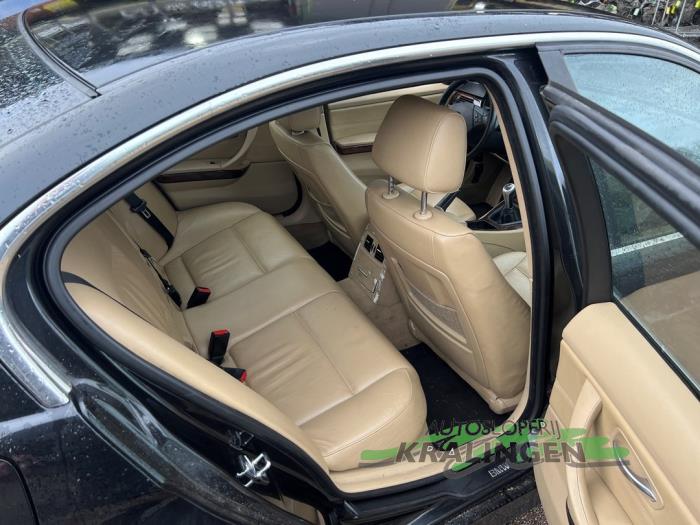 BMW 3 serie 325i 24V Schadevoertuig (2005, Zwart)