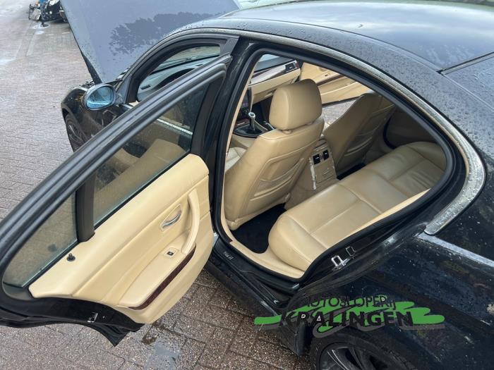 BMW 3 serie 325i 24V Schadevoertuig (2005, Zwart)