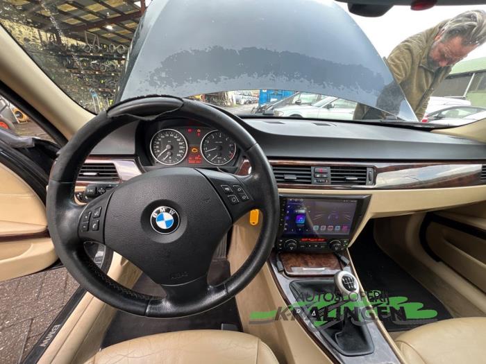 BMW 3 serie 325i 24V Schadevoertuig (2005, Zwart)