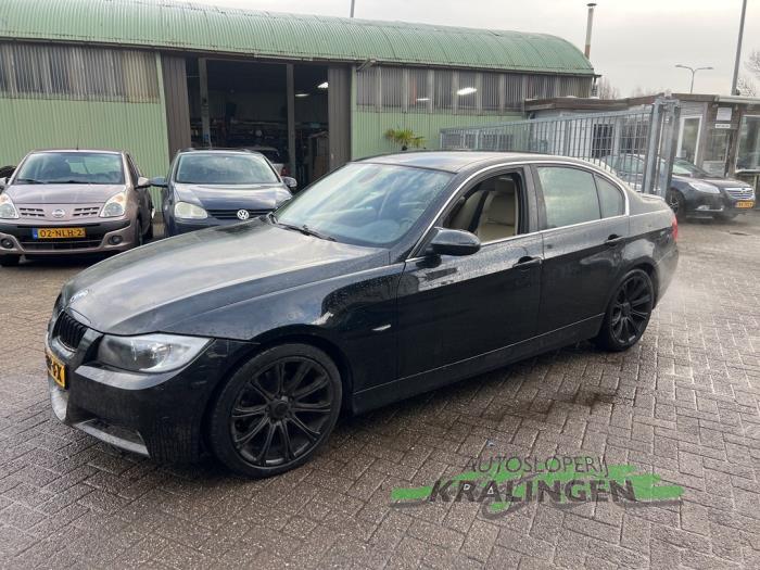 BMW 3 serie 325i 24V Schadevoertuig (2005, Zwart)