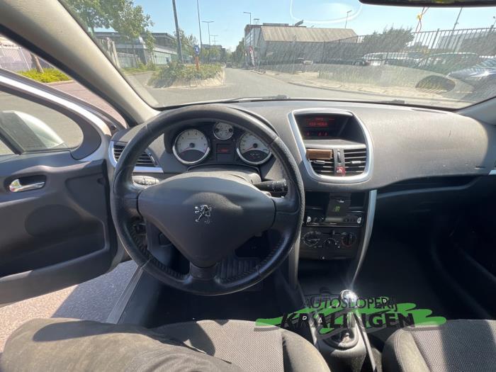 Peugeot 207/207+ 1.4 16V VTi Sloopvoertuig (2009, Grijs)
