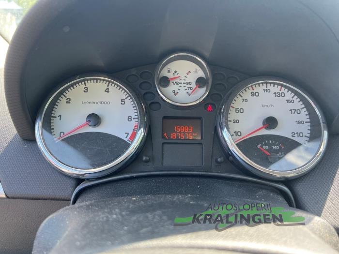 Peugeot 207/207+ 1.4 16V VTi Sloopvoertuig (2009, Grijs)