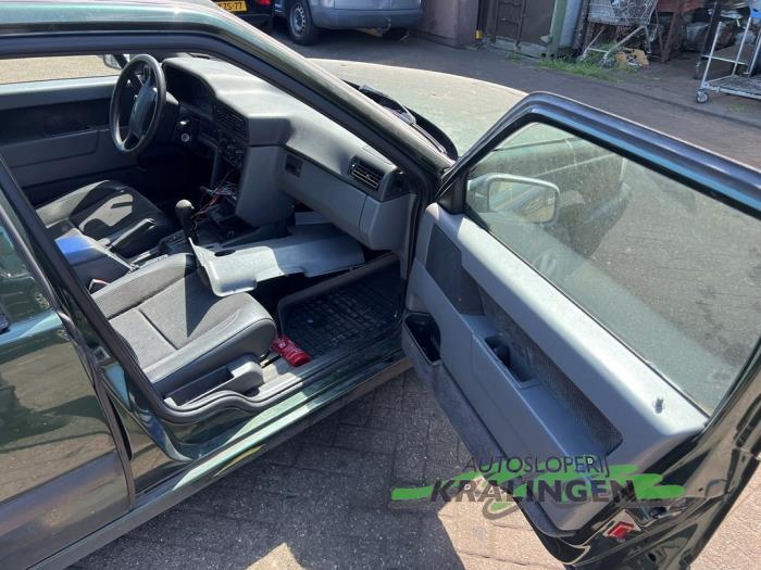 Volvo 850 Estate 2.0i 10V Sloopvoertuig (1996, Groen)