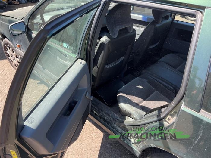 Volvo 850 Estate 2.0i 10V Sloopvoertuig (1996, Groen)