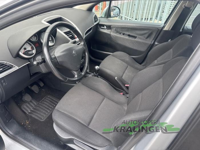 Peugeot 207/207+ 1.6 16V VTi Sloopvoertuig (2008, Grijs)