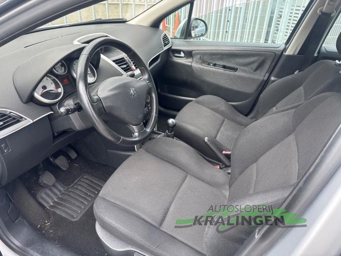 Peugeot 207/207+ 1.6 16V VTi Sloopvoertuig (2008, Grijs)