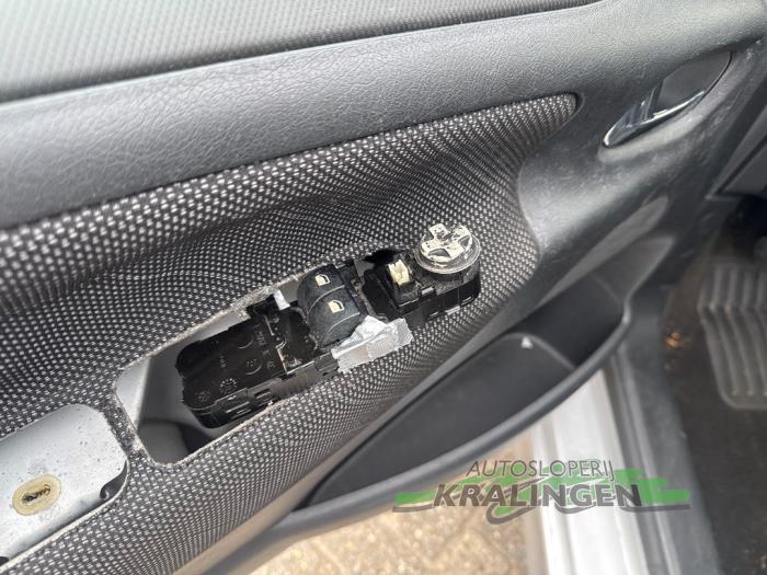 Peugeot 207/207+ 1.6 16V VTi Sloopvoertuig (2008, Grijs)