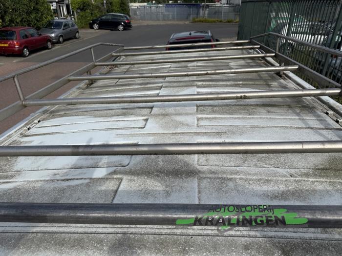 Nissan Primastar 1.9 dCi 80 Schadevoertuig (2004, Graniet)