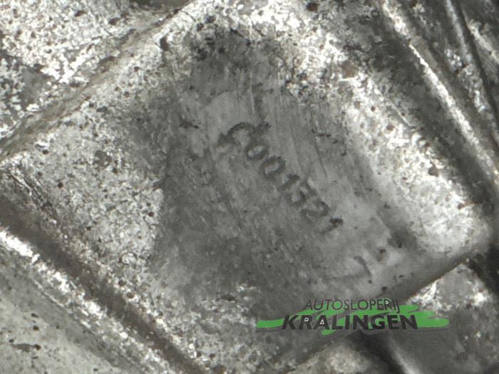 Nissan Primastar 1.9 dCi 80 Schadevoertuig (2004, Graniet)