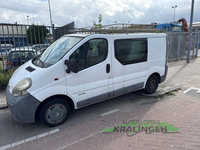 Nissan Primastar 1.9 dCi 80 Schadevoertuig (2004, Graniet)