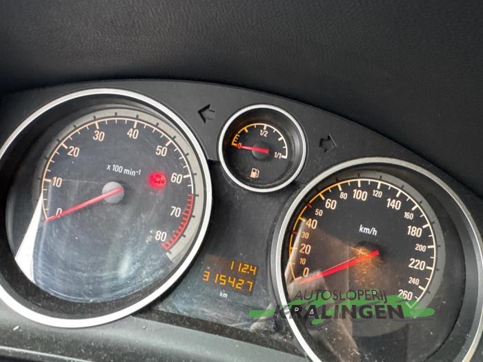 Opel Astra H 1.6 16V Twinport Schadevoertuig (2007, Zwart)