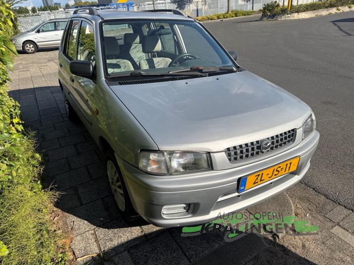 Mazda Demio 1.3 16V Schadevoertuig (1999, Grijs)