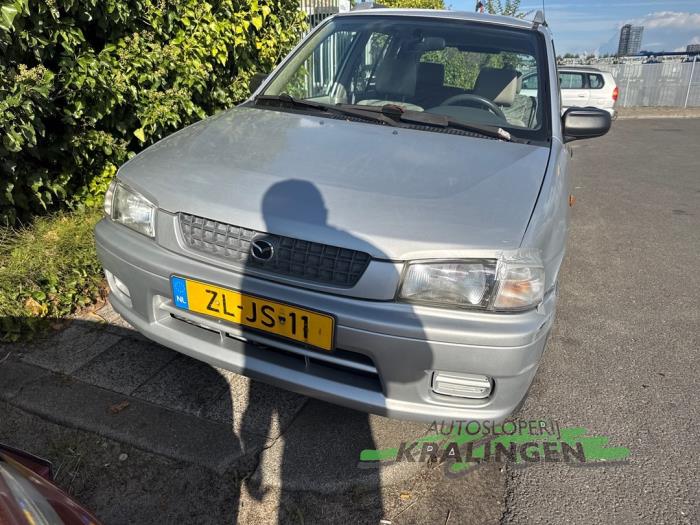 Mazda Demio 1.3 16V Schadevoertuig (1999, Grijs)