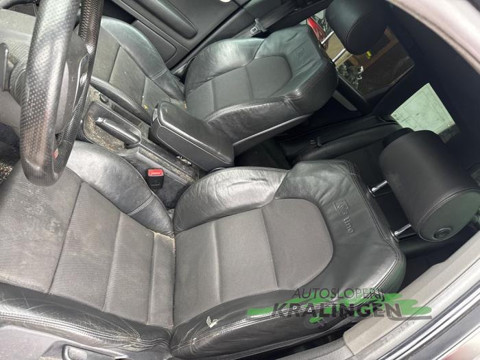 Audi A4 Avant 3.0 TDI V6 24V Quattro Sloopvoertuig (2005, Zwart)