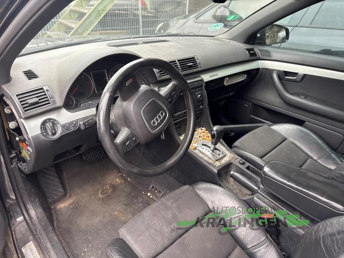 Audi A4 Avant 3.0 TDI V6 24V Quattro Sloopvoertuig (2005, Zwart)