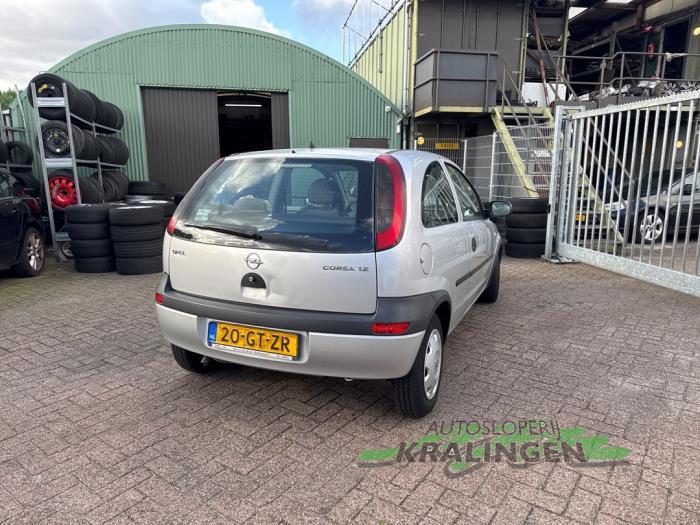 Opel Corsa C 1.2 16V Sloopvoertuig (2001, Grijs)