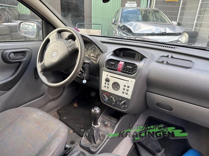 Opel Corsa C 1.2 16V Sloopvoertuig (2001, Grijs)