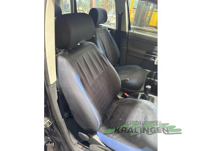 Volkswagen Polo IV 1.2 12V Sloopvoertuig (2003, Zwart)